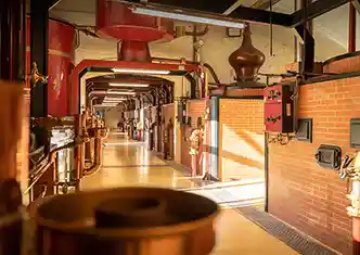 Fontagard, photo de la distillerie familiale depuis 1878